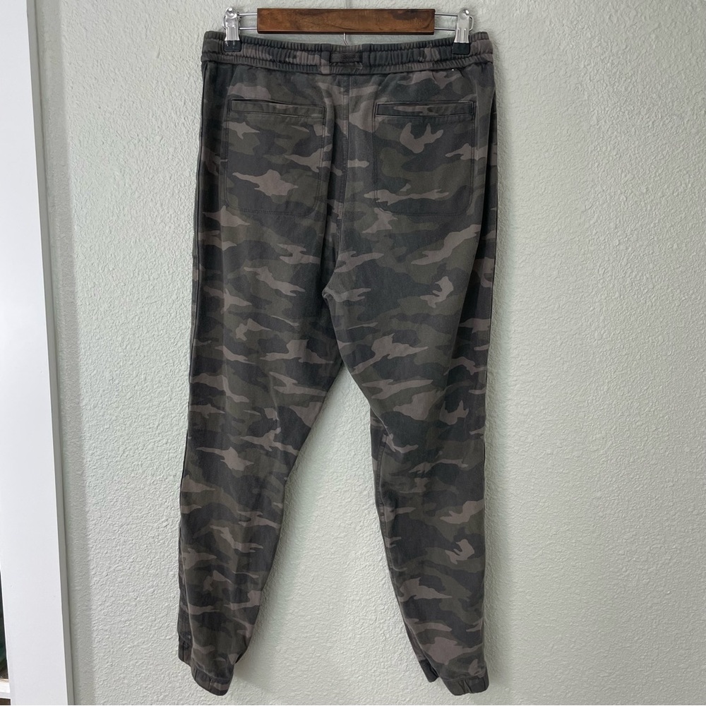 Athleta Camo Farallon Jogger Black Olive Camo - Picture 4 of 7